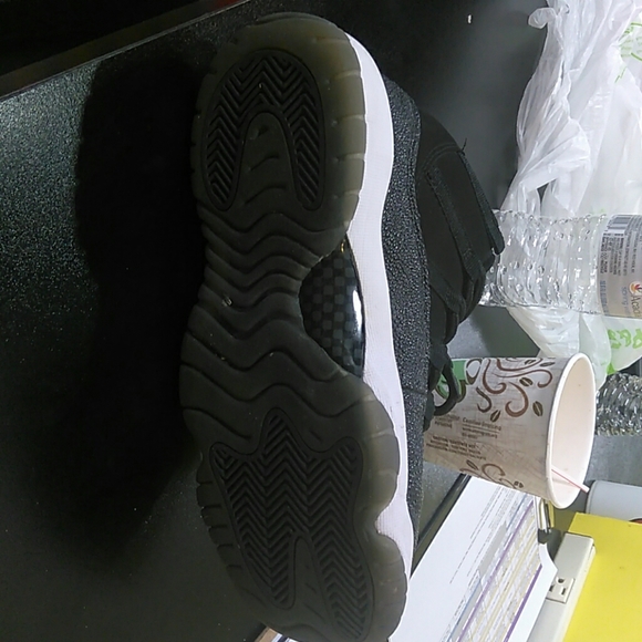 jordan heiress 11 black womens